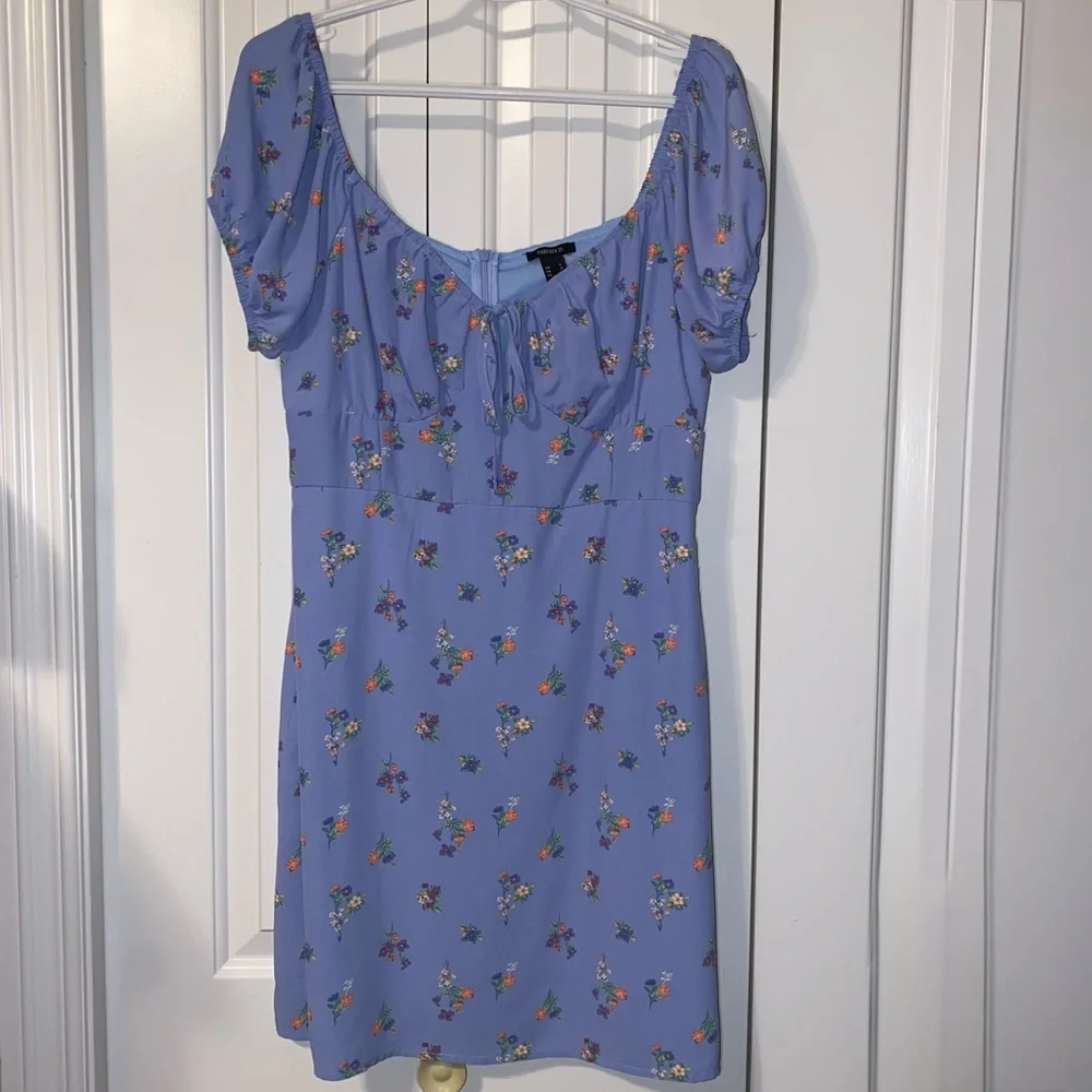 Forever 21 Floral Puff Sleeve Dress - Picture 6 of 14